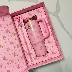 🎀 Stanley 1913 x LoveShackFancy 30oz Quencher H2.0 Flowstate™ Tumbler